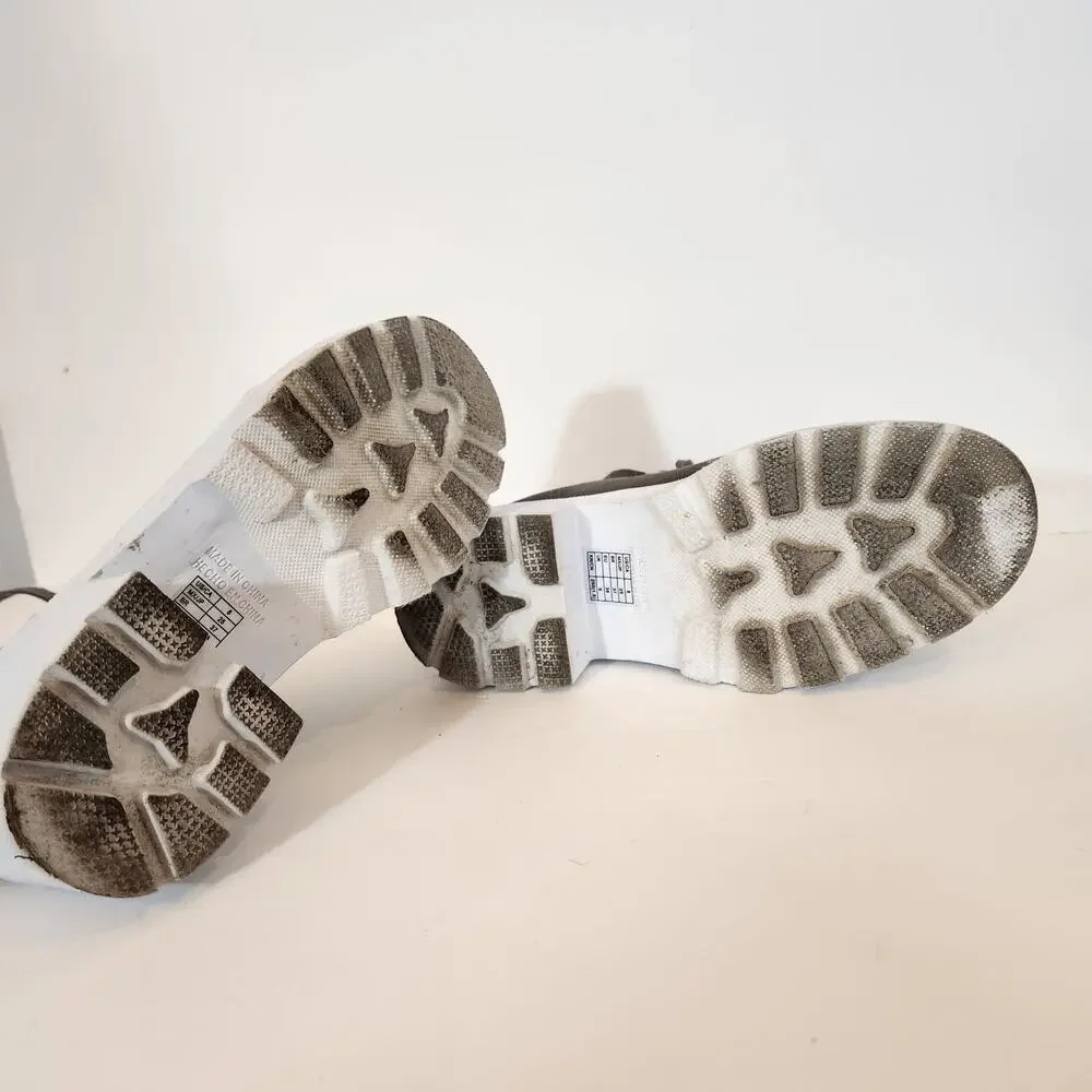 FOREVER 21 Grey White Canvas Platform Combat Lug Sole Sneaker Boot Womens 8